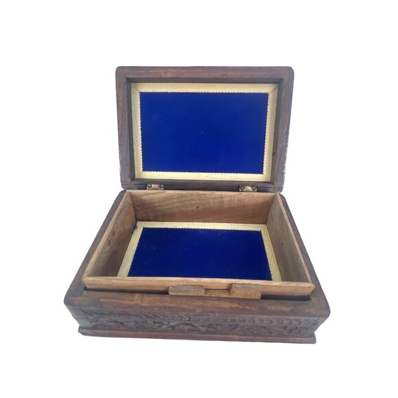 Handcrafted Wooden Jewelry Box With Intricate Inlay & Velvet Lining - Picture 5 of 10